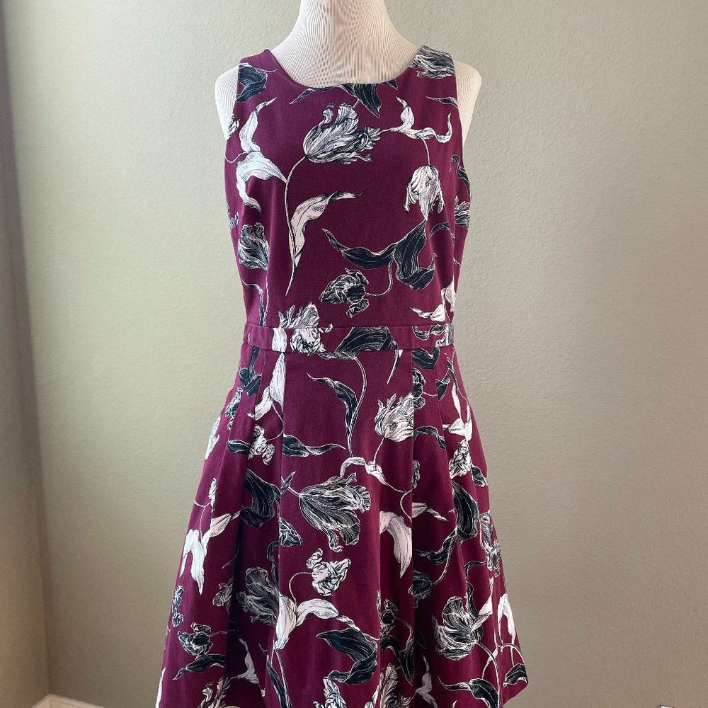 Floral Sleeveless Dress - Burgundy and White